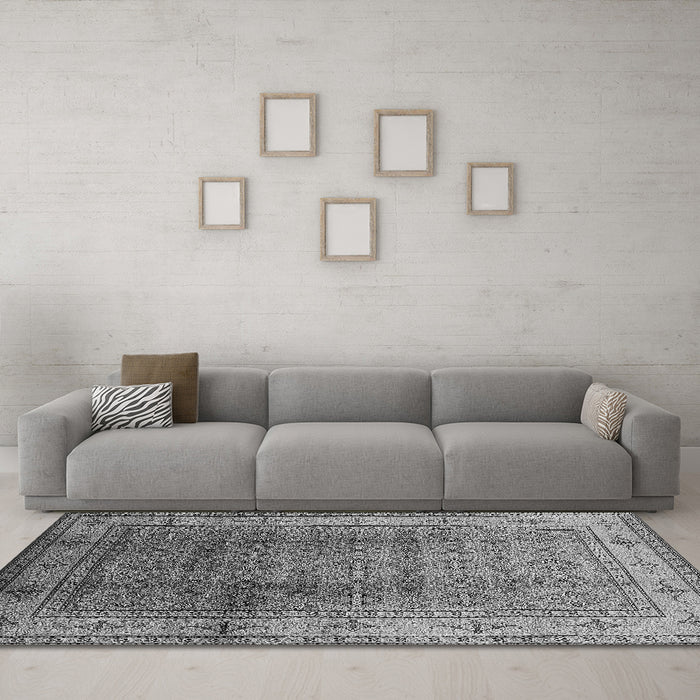 Machine Washable Oriental Gray Industrial Rug in a Living Room,, wshurb3240gry