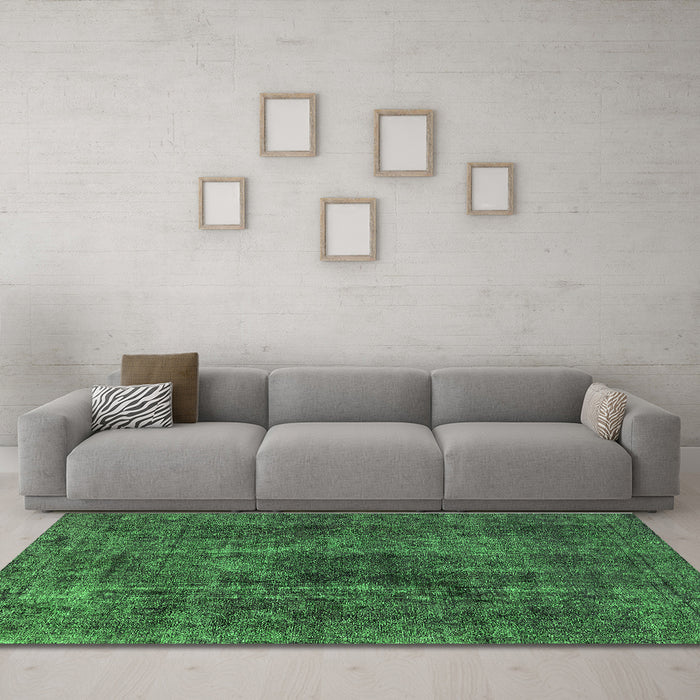 Machine Washable Oriental Green Industrial Area Rugs in a Living Room,, wshurb3242grn