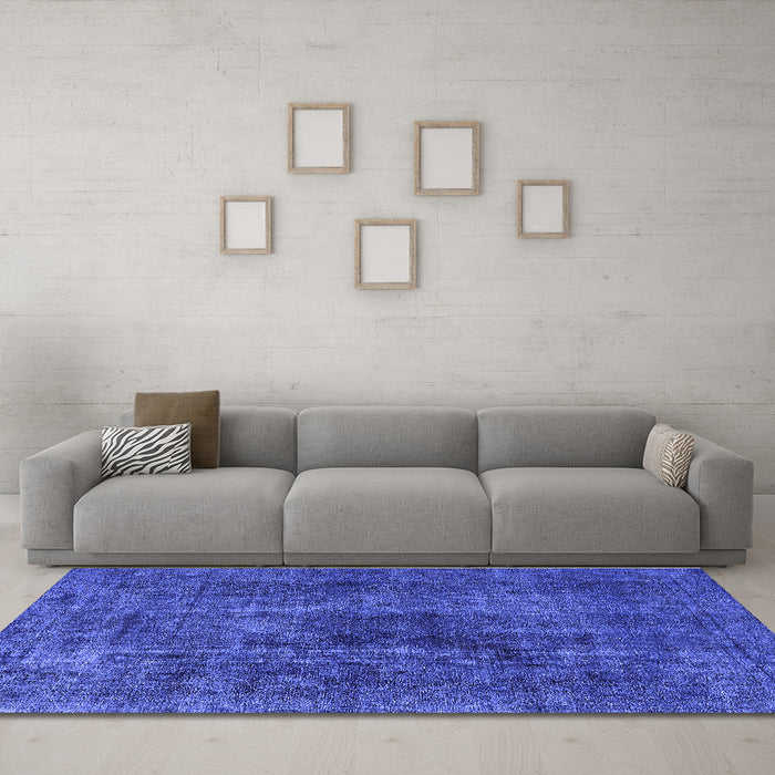 Machine Washable Oriental Blue Industrial Rug in a Living Room, wshurb3242blu