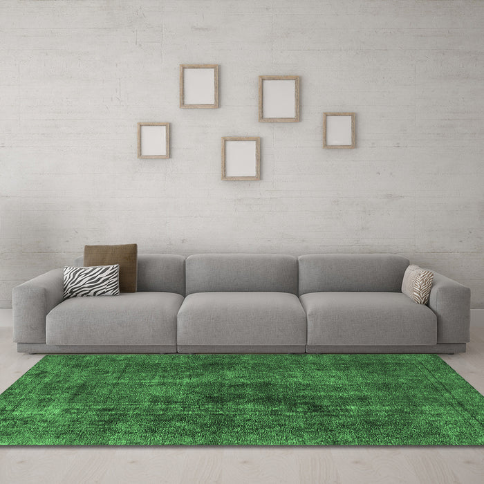 Machine Washable Oriental Emerald Green Industrial Area Rugs in a Living Room,, wshurb3242emgrn