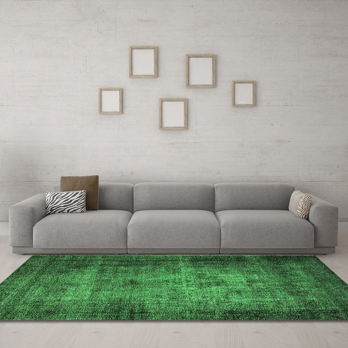 Machine Washable Oriental Green Industrial Area Rugs in a Living Room,, wshurb3244grn