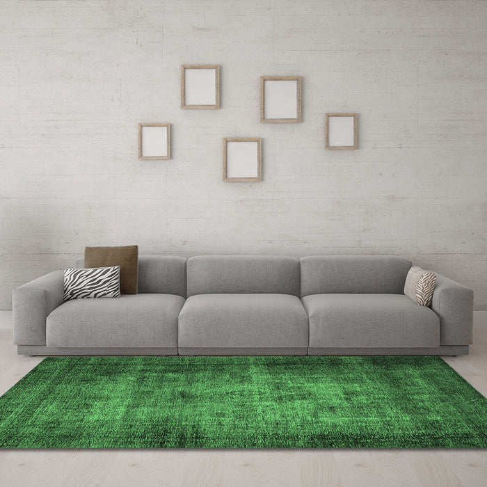 Machine Washable Oriental Emerald Green Industrial Area Rugs in a Living Room,, wshurb3244emgrn