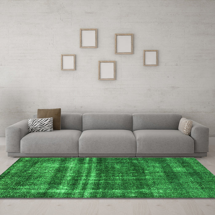 Machine Washable Oriental Green Industrial Area Rugs in a Living Room,, wshurb3247grn