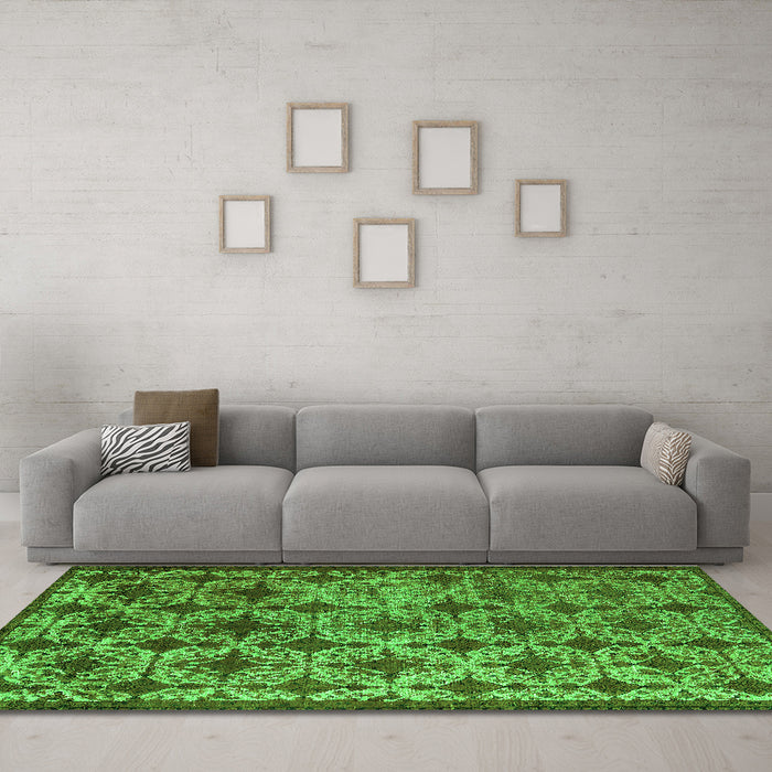Machine Washable Oriental Green Industrial Area Rugs in a Living Room,, wshurb3248grn