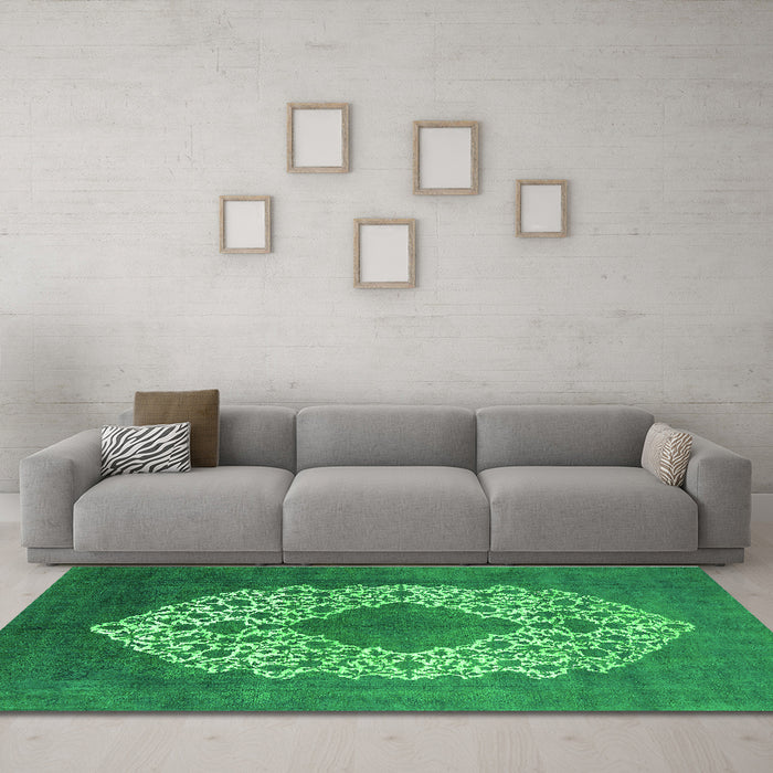 Machine Washable Oriental Green Industrial Area Rugs in a Living Room,, wshurb3250grn