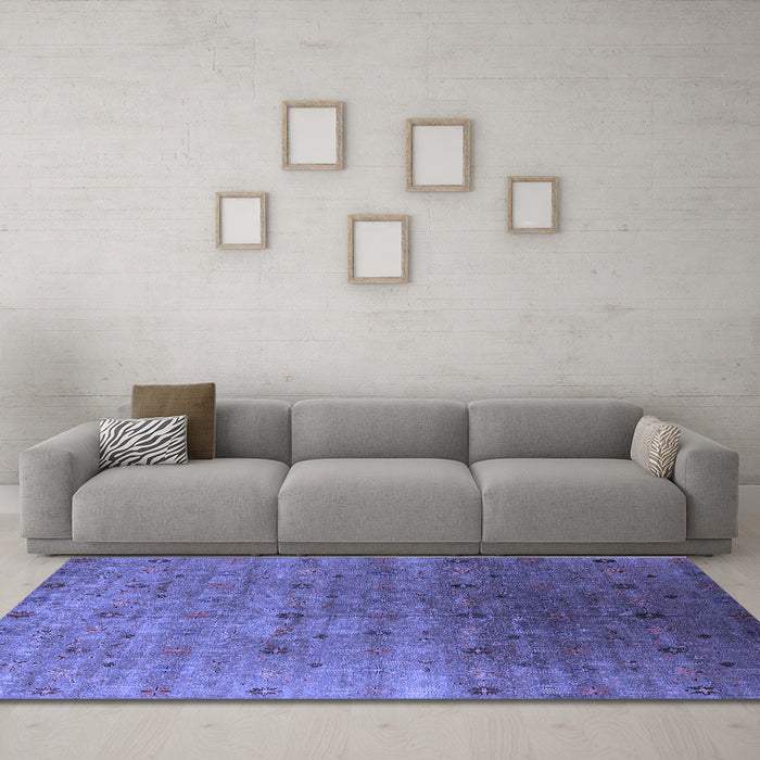 Machine Washable Oriental Blue Industrial Rug in a Living Room, wshurb3252blu