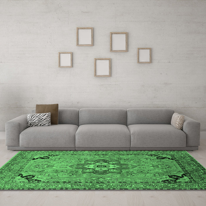 Machine Washable Oriental Emerald Green Industrial Area Rugs in a Living Room,, wshurb3254emgrn