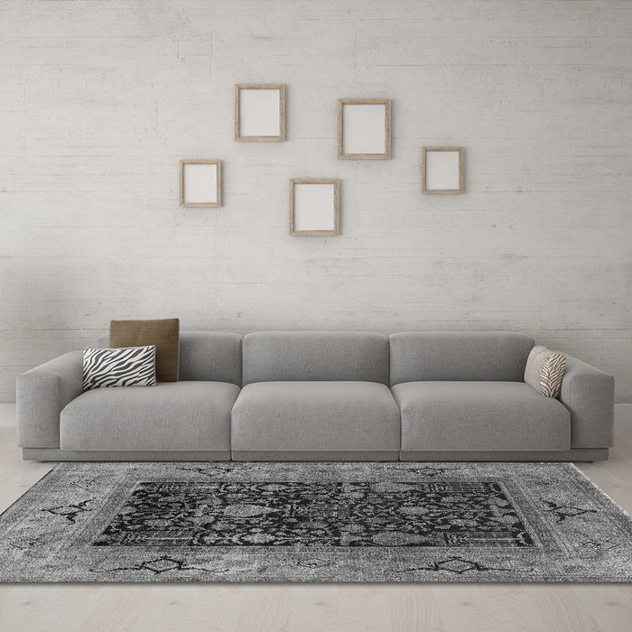 Machine Washable Oriental Gray Industrial Rug in a Living Room,, wshurb3255gry