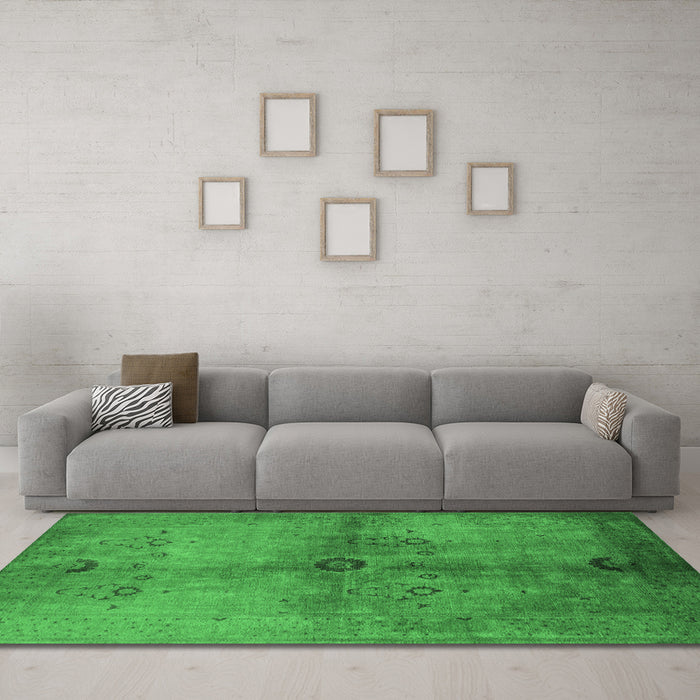 Machine Washable Oriental Emerald Green Industrial Area Rugs in a Living Room,, wshurb3258emgrn