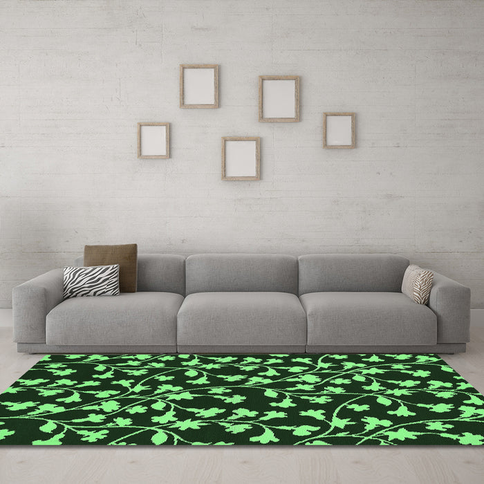 Machine Washable Oriental Emerald Green Industrial Area Rugs in a Living Room,, wshurb453emgrn