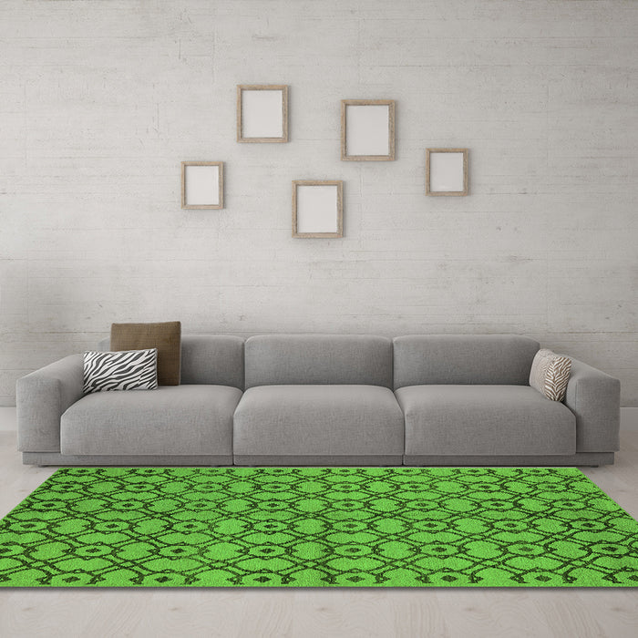Machine Washable Oriental Green Industrial Area Rugs in a Living Room,, wshurb455grn
