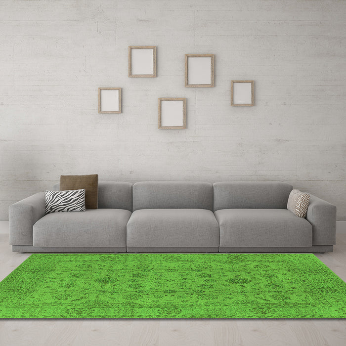 Machine Washable Oriental Green Industrial Area Rugs in a Living Room,, wshurb456grn
