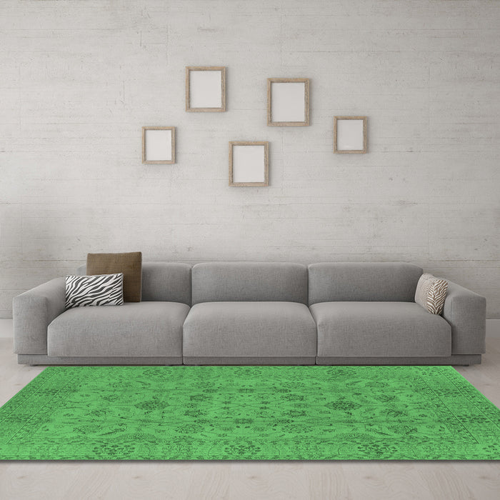 Machine Washable Oriental Emerald Green Industrial Area Rugs in a Living Room,, wshurb456emgrn