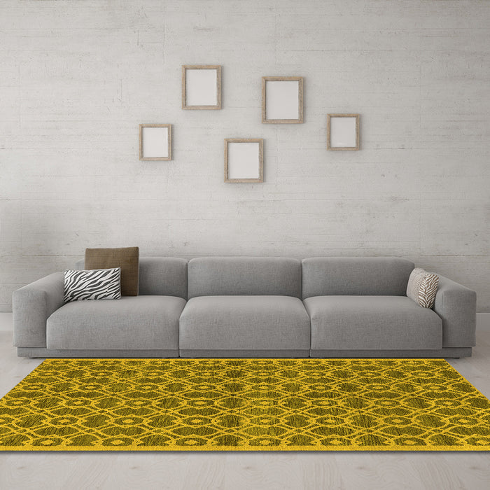 Machine Washable Oriental Yellow Industrial Rug in a Living Room, wshurb458yw