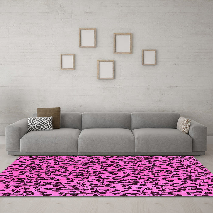 Machine Washable Oriental Pink Industrial Rug in a Living Room, wshurb468pnk