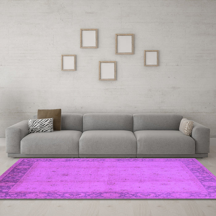 Machine Washable Oriental Purple Traditional Area Rugs in a Living Room, wshurb470pur