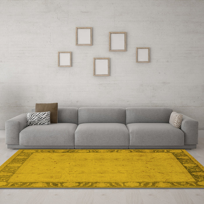 Machine Washable Oriental Yellow Industrial Rug in a Living Room, wshurb474yw