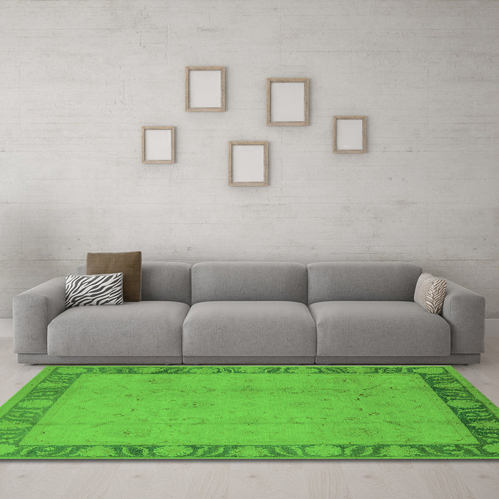 Machine Washable Oriental Green Industrial Area Rugs in a Living Room,, wshurb474grn