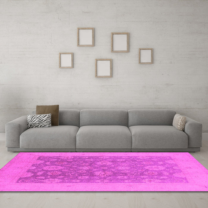 Machine Washable Oriental Pink Traditional Rug in a Living Room, wshurb480pnk