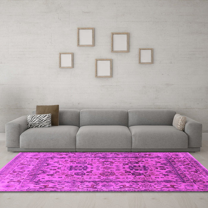 Machine Washable Oriental Pink Traditional Rug in a Living Room, wshurb483pnk