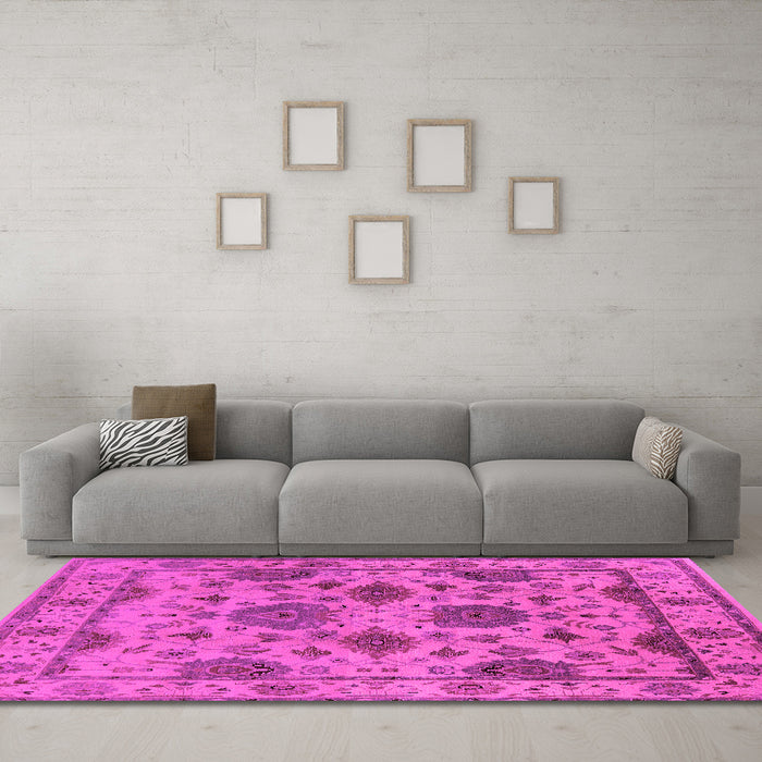 Machine Washable Oriental Pink Traditional Rug in a Living Room, wshurb484pnk