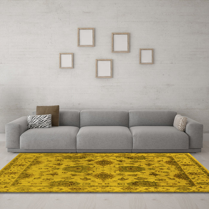Machine Washable Oriental Yellow Traditional Rug in a Living Room, wshurb484yw