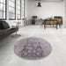 Round Mid-Century Modern Silver Pink Oriental Rug in a Office, urb487