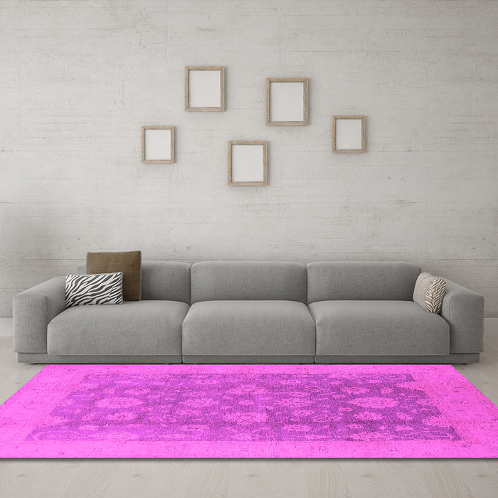 Machine Washable Oriental Pink Traditional Rug in a Living Room, wshurb489pnk