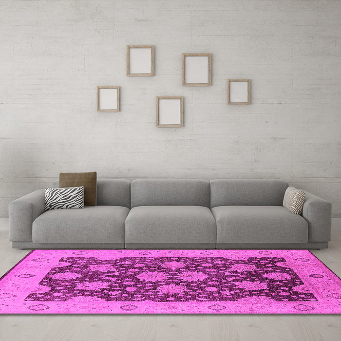 Machine Washable Oriental Pink Traditional Rug in a Living Room, wshurb490pnk