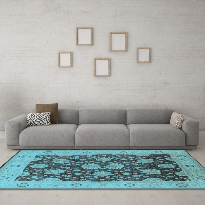 Machine Washable Oriental Light Blue Traditional Rug in a Living Room, wshurb490lblu