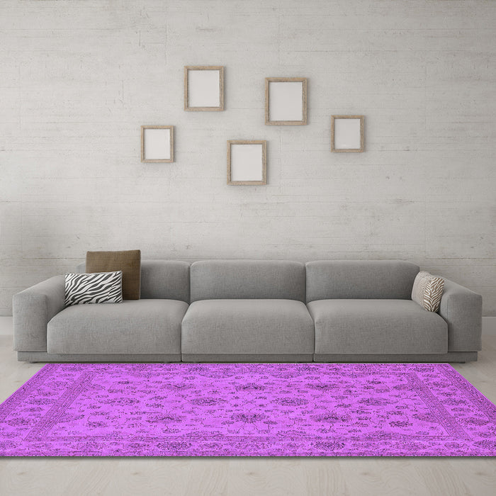 Machine Washable Oriental Purple Traditional Area Rugs in a Living Room, wshurb492pur