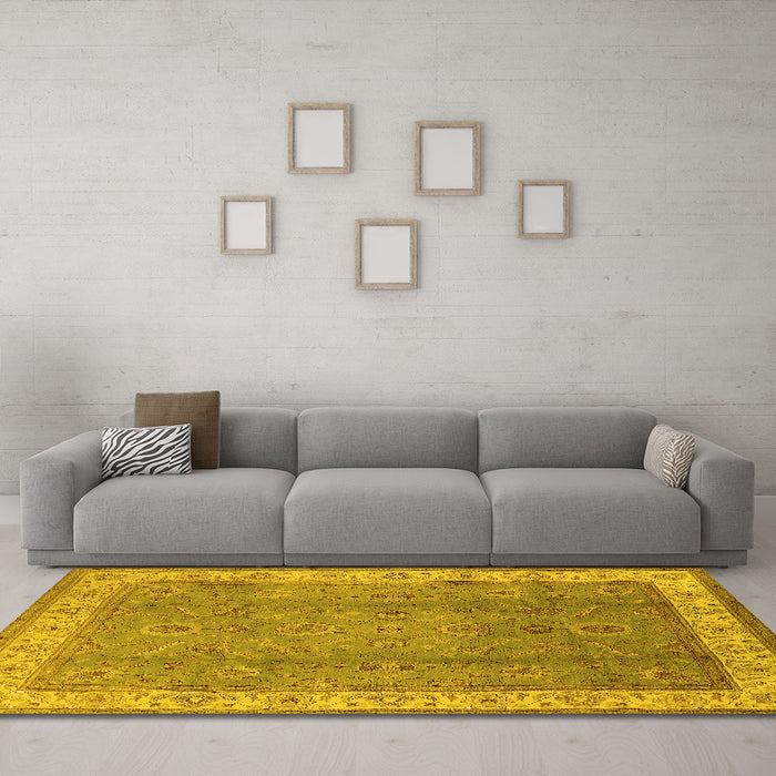 Machine Washable Oriental Yellow Traditional Rug in a Living Room, wshurb493yw