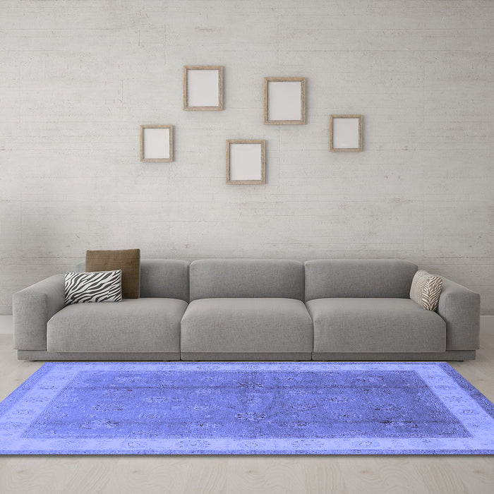 Machine Washable Oriental Blue Industrial Rug in a Living Room, wshurb494blu