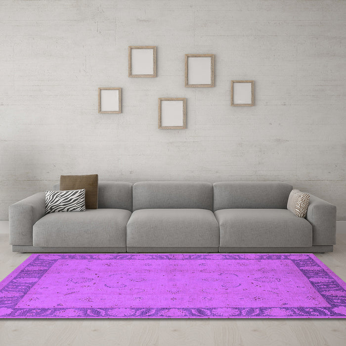Machine Washable Oriental Purple Traditional Area Rugs in a Living Room, wshurb495pur