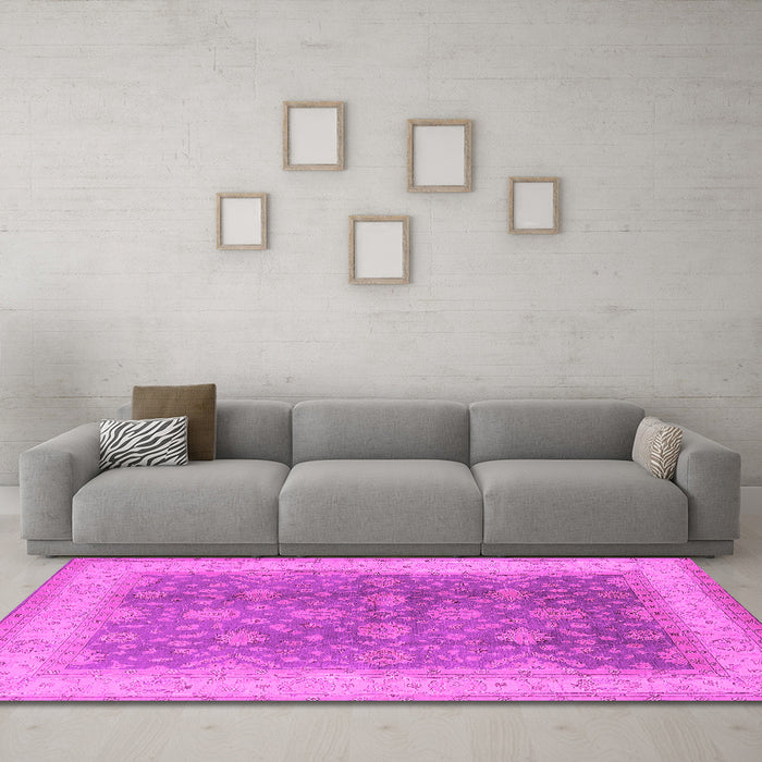 Machine Washable Oriental Pink Traditional Rug in a Living Room, wshurb496pnk