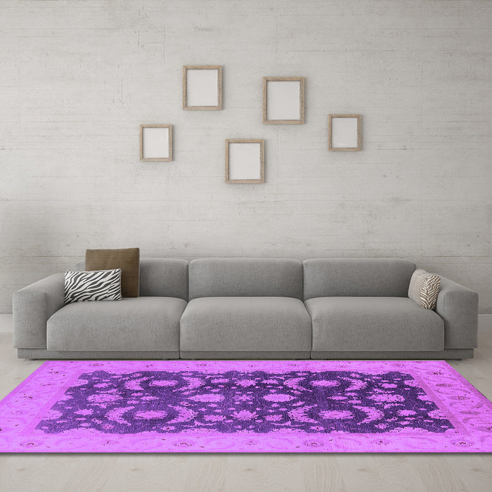 Machine Washable Oriental Purple Traditional Area Rugs in a Living Room, wshurb499pur