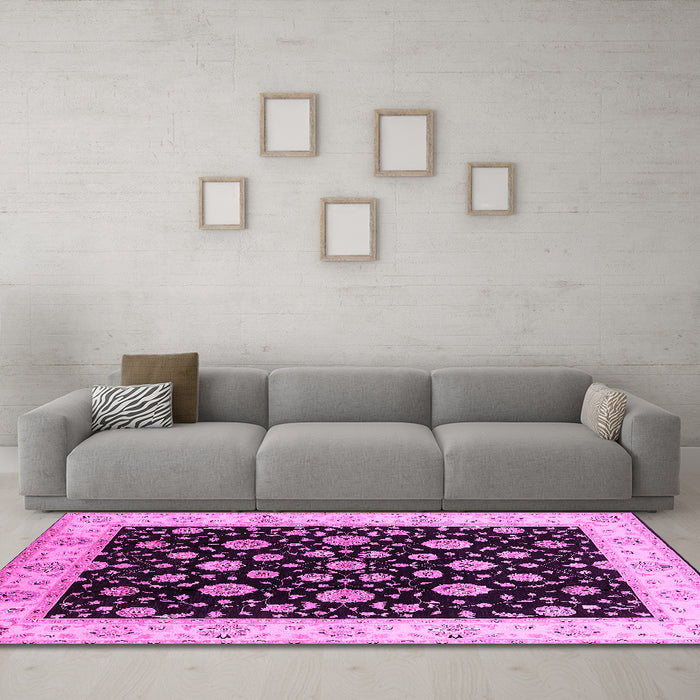 Machine Washable Oriental Pink Traditional Rug in a Living Room, wshurb500pnk