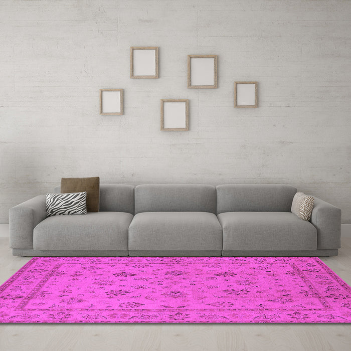 Machine Washable Oriental Pink Traditional Rug in a Living Room, wshurb501pnk