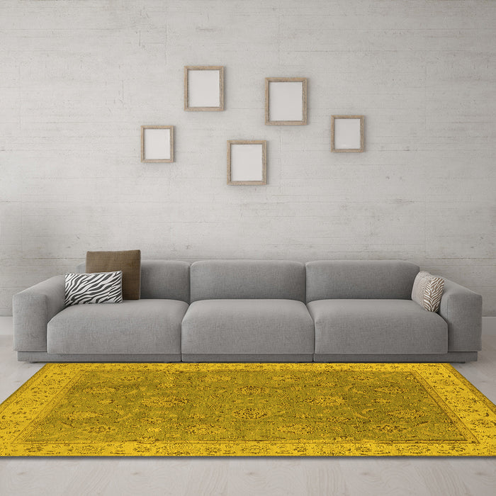 Machine Washable Oriental Yellow Traditional Rug in a Living Room, wshurb504yw