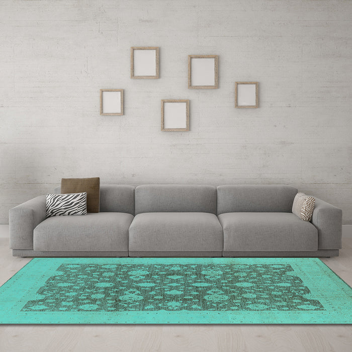 Machine Washable Oriental Turquoise Traditional Area Rugs in a Living Room,, wshurb505turq