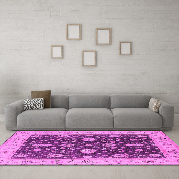Machine Washable Oriental Pink Traditional Rug in a Living Room, wshurb506pnk