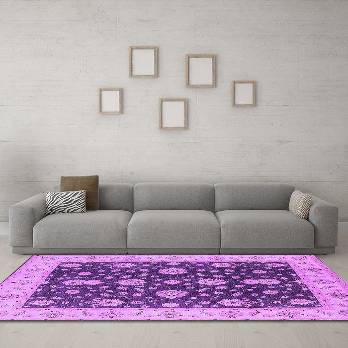Machine Washable Oriental Purple Traditional Area Rugs in a Living Room, wshurb506pur