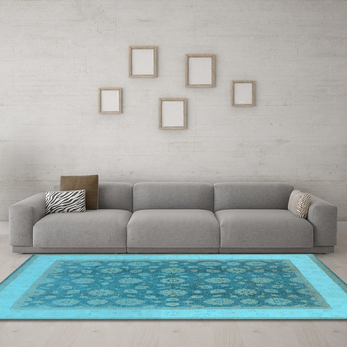 Machine Washable Oriental Light Blue Traditional Rug in a Living Room, wshurb507lblu
