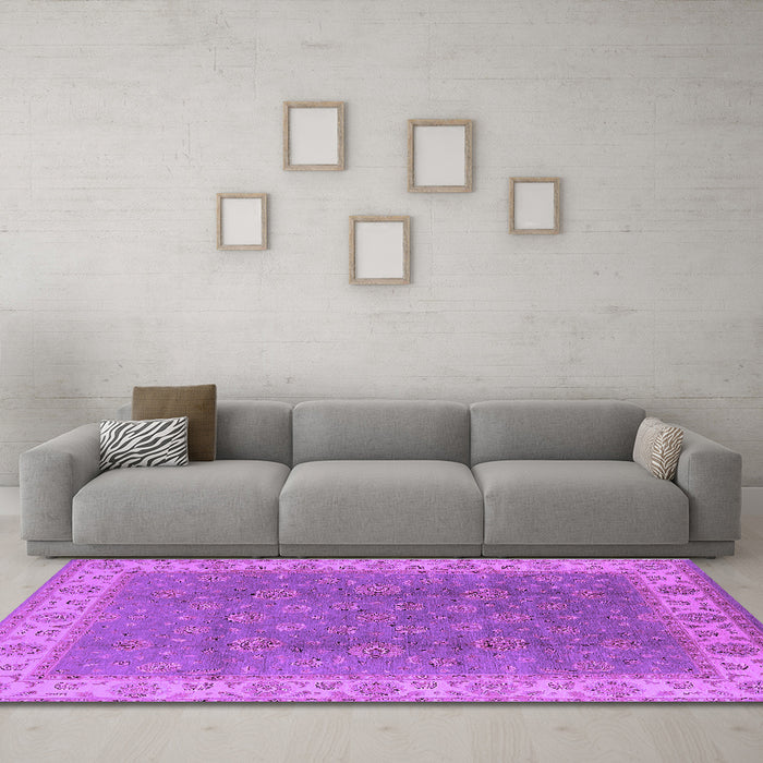 Machine Washable Oriental Purple Traditional Area Rugs in a Living Room, wshurb508pur