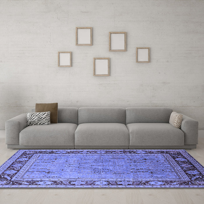 Machine Washable Oriental Blue Industrial Rug in a Living Room, wshurb511blu