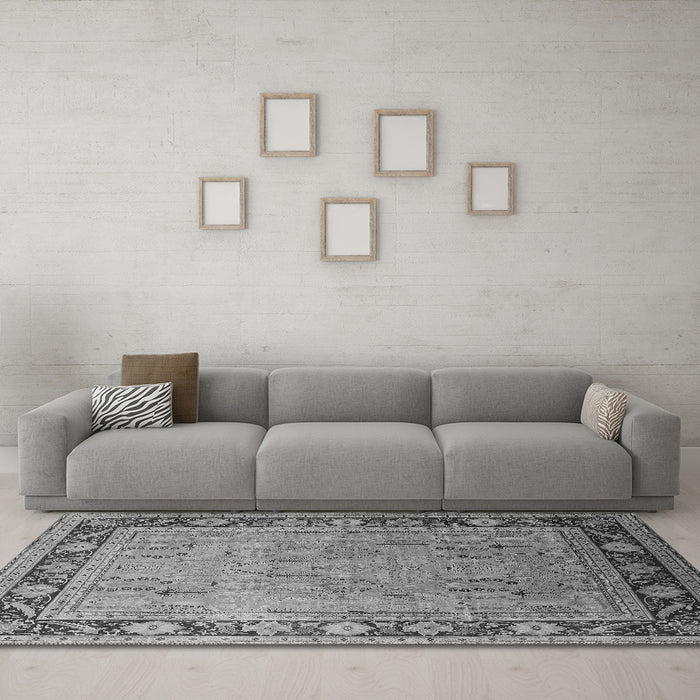 Machine Washable Oriental Gray Industrial Rug in a Living Room,, wshurb511gry