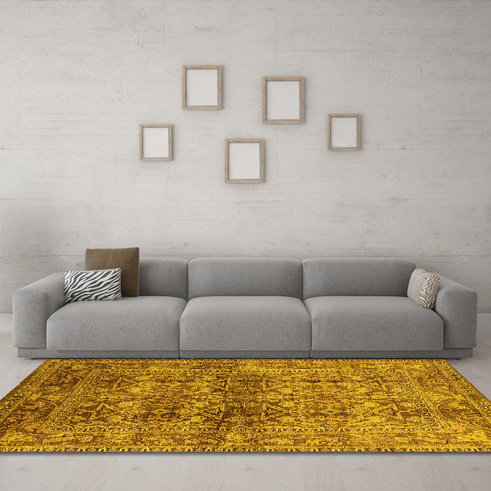 Machine Washable Oriental Yellow Traditional Rug in a Living Room, wshurb517yw