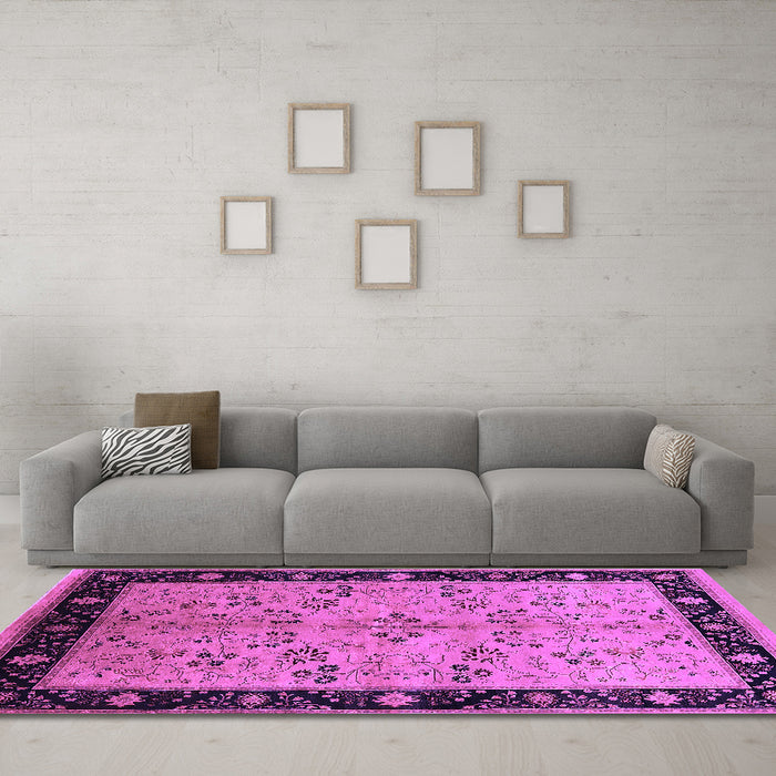 Machine Washable Oriental Purple Traditional Area Rugs in a Living Room, wshurb518pur