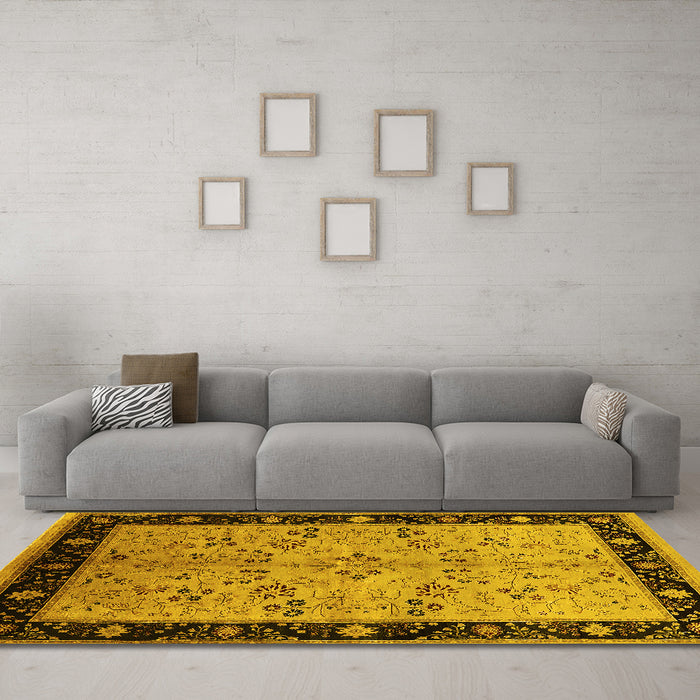 Machine Washable Oriental Yellow Traditional Rug in a Living Room, wshurb518yw