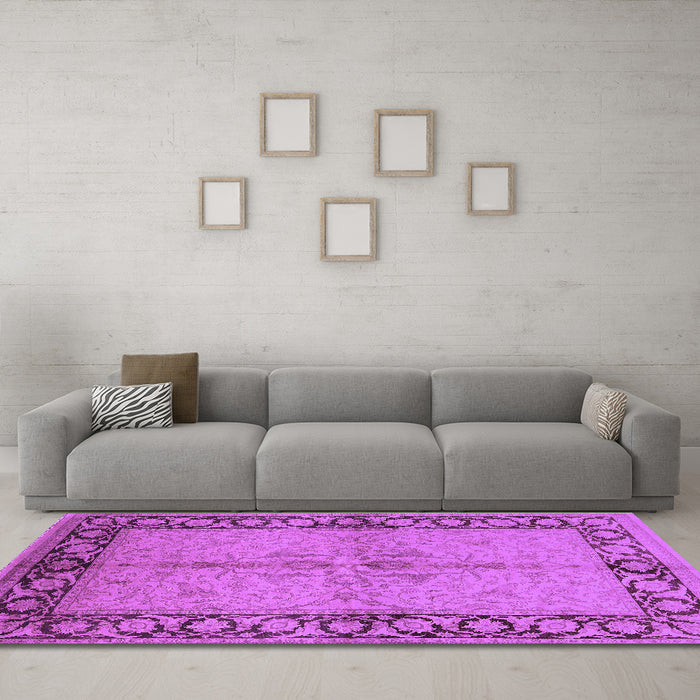 Machine Washable Oriental Purple Traditional Area Rugs in a Living Room, wshurb519pur